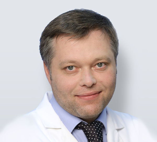 Горбатов Евгений Александрович, Кандидат медицинских наук, врач-сердечно-сосудистый хирург