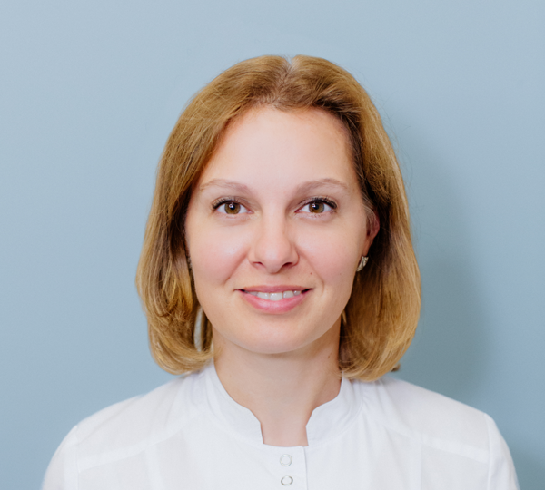 Степанищева Юлия Борисовна, Врач-стоматолог-терапевт высшей квалификационной категории